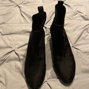 ****SOLD**** Bootie by Zara. Cute, clear, circular 2” heel